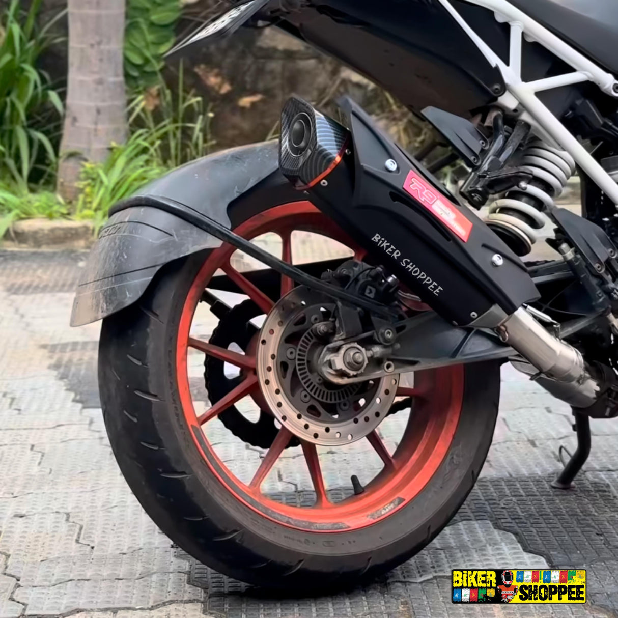 R9 EXHAUST BLACK