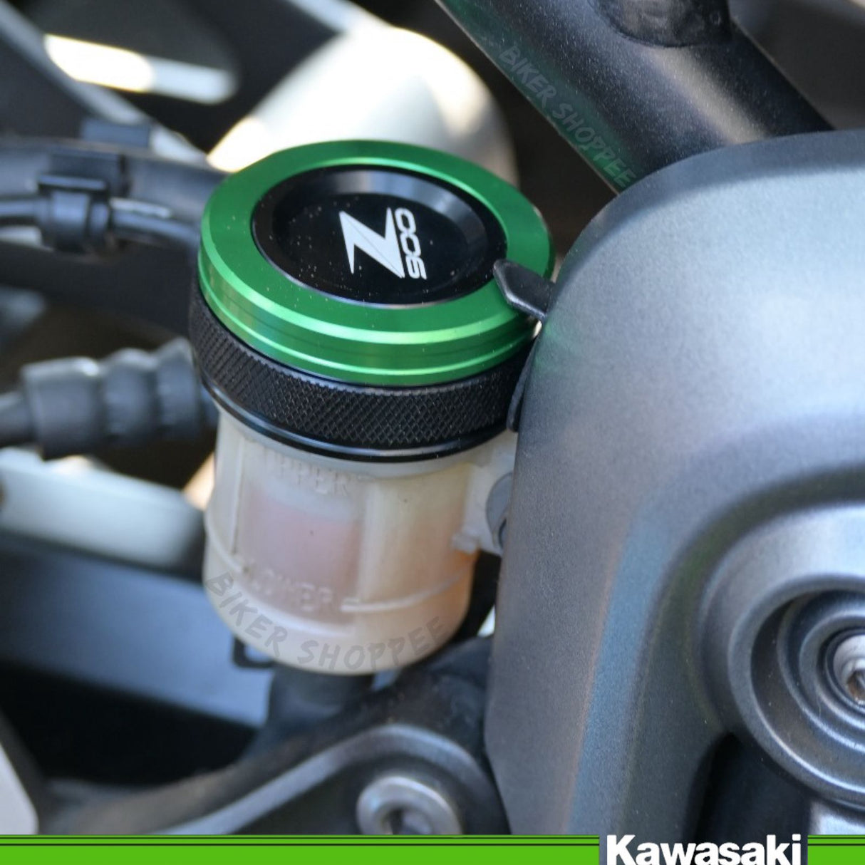 KAWASAKI Z900 REAR BRAKE FLUID OIL CAP